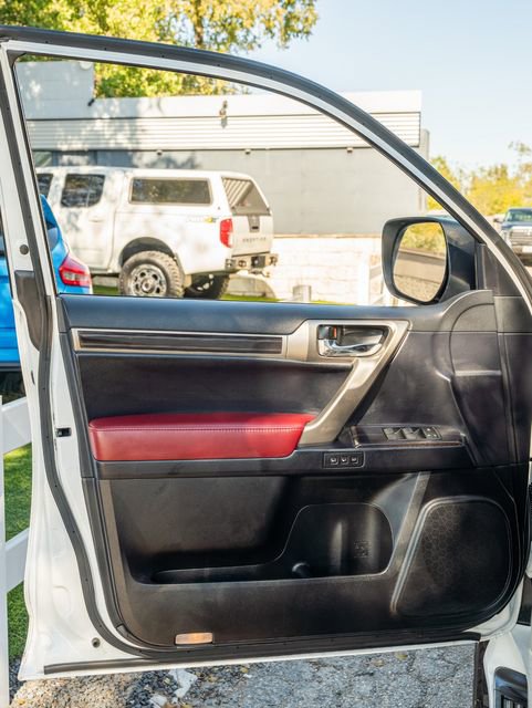 Used 2020 Lexus GX 460 Premium image 17