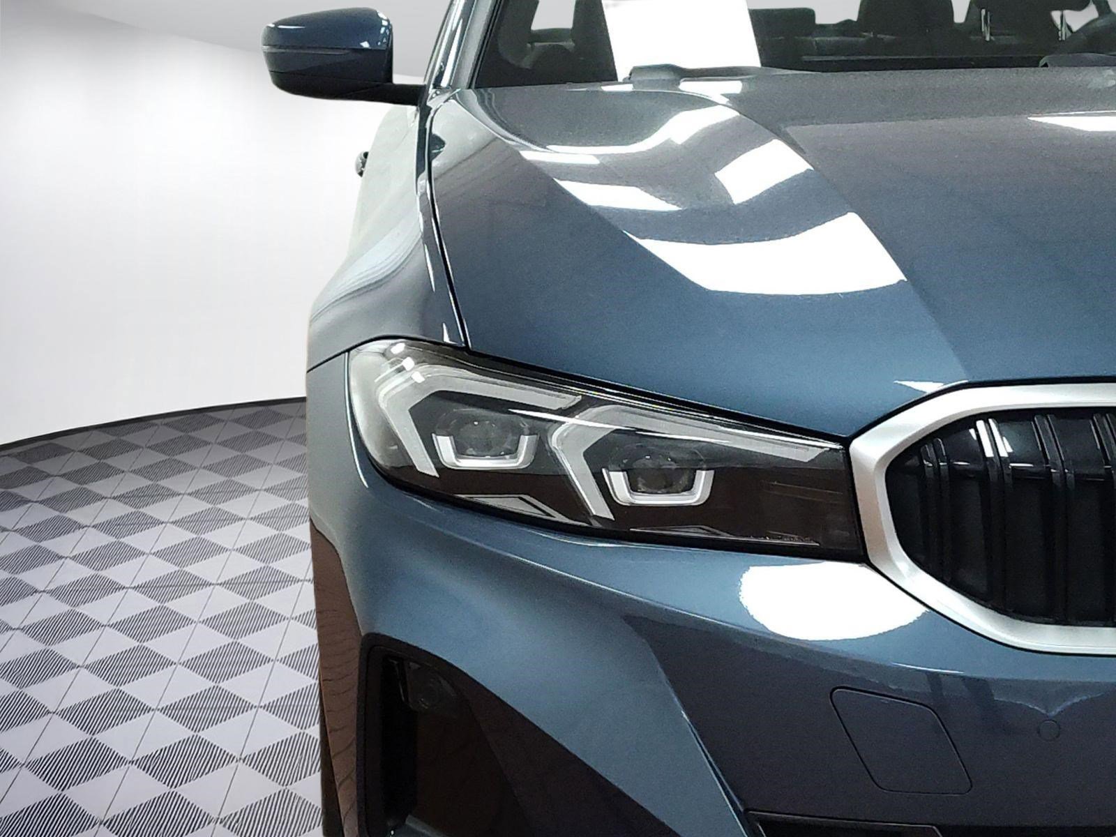 Used 2025 BMW 330i xDrive Sedan image 10