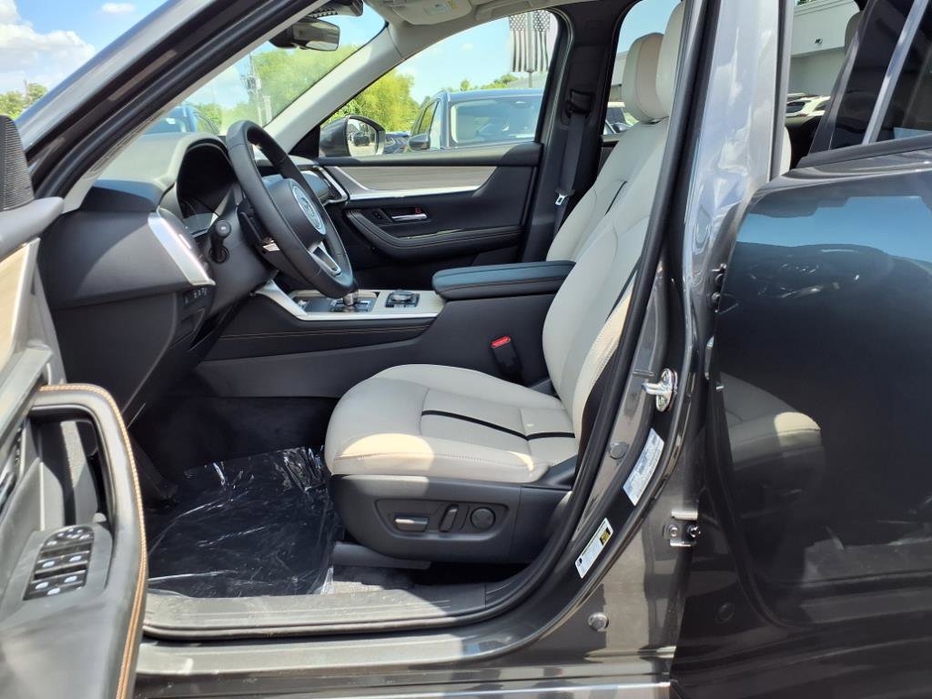 New 2025 MAZDA CX-90 3.3 Turbo w/ Preferred Package image 15