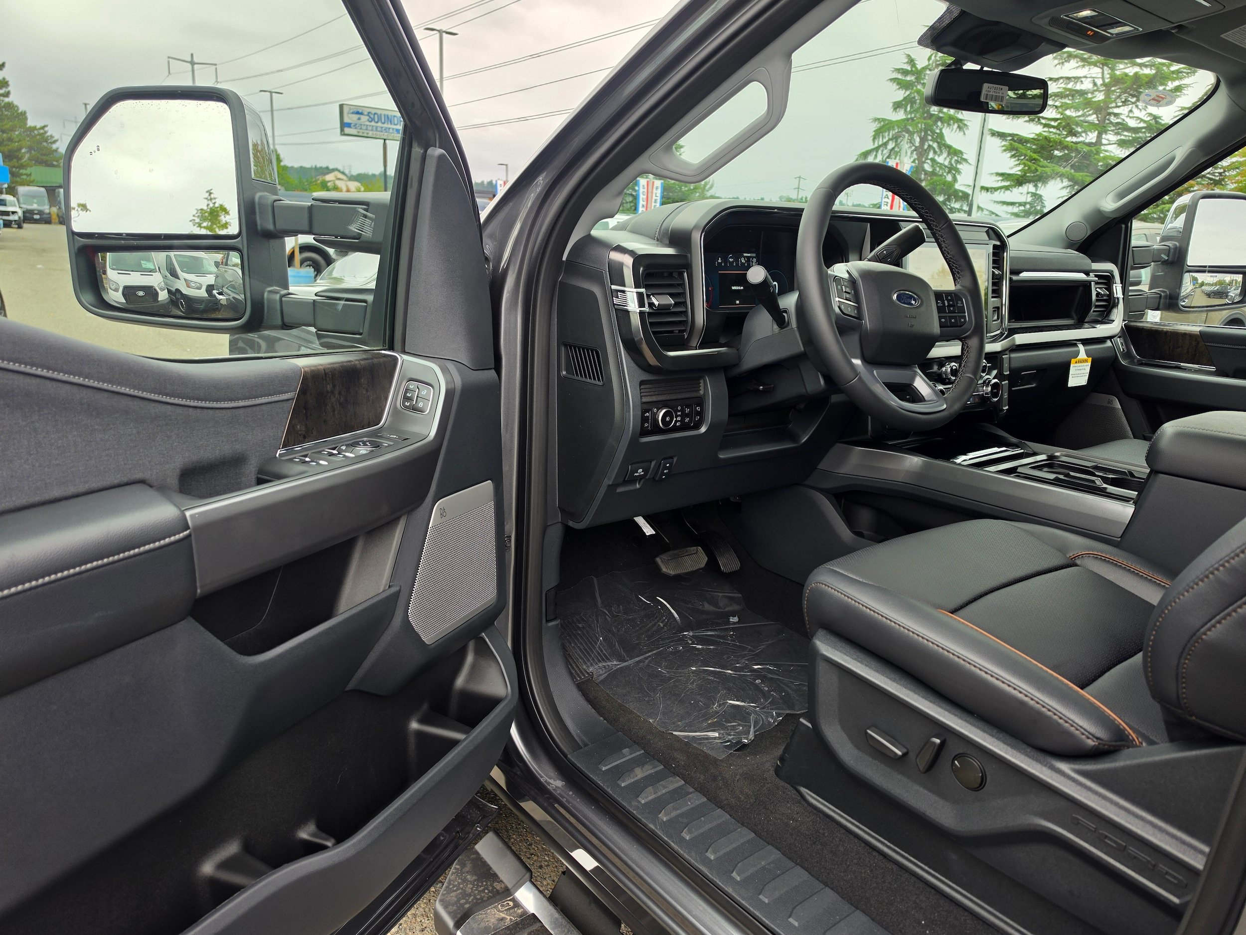 New 2026 Ford F350 Lariat w/ Chrome Package AWD/4WD image 14