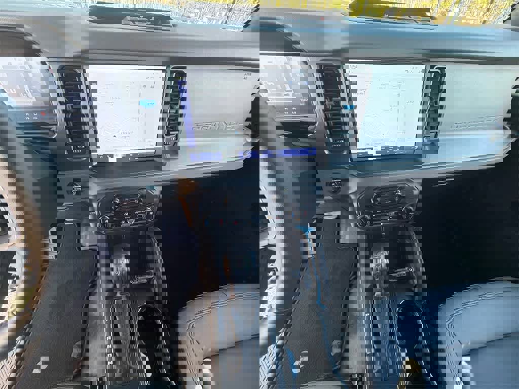 Used 2024 Ford Bronco Black Diamond image 20