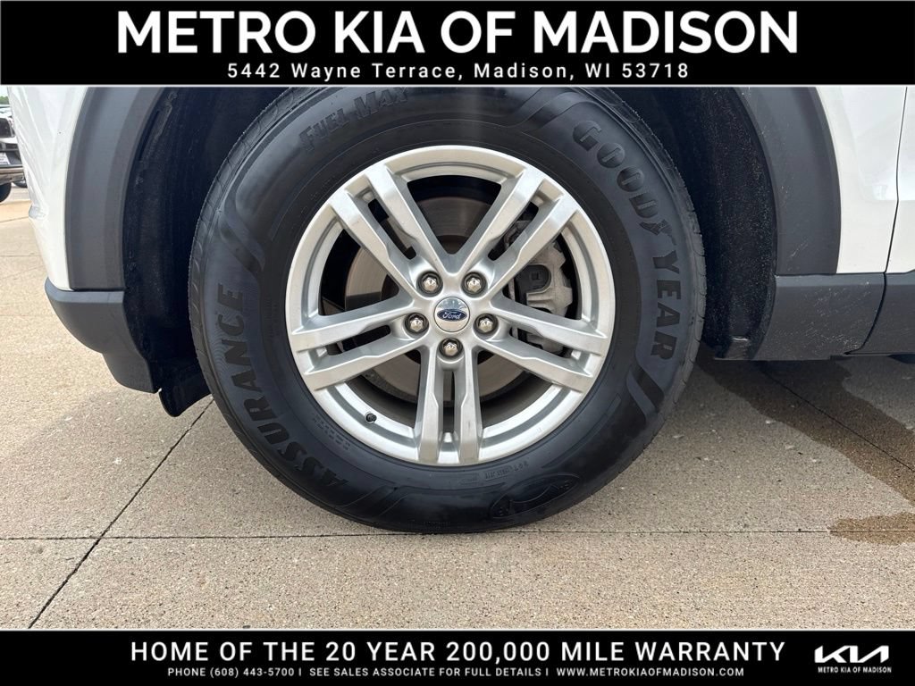 Used 2023 Ford Explorer XLT w/ Class IV Trailer Tow Package AWD/4WD image 11