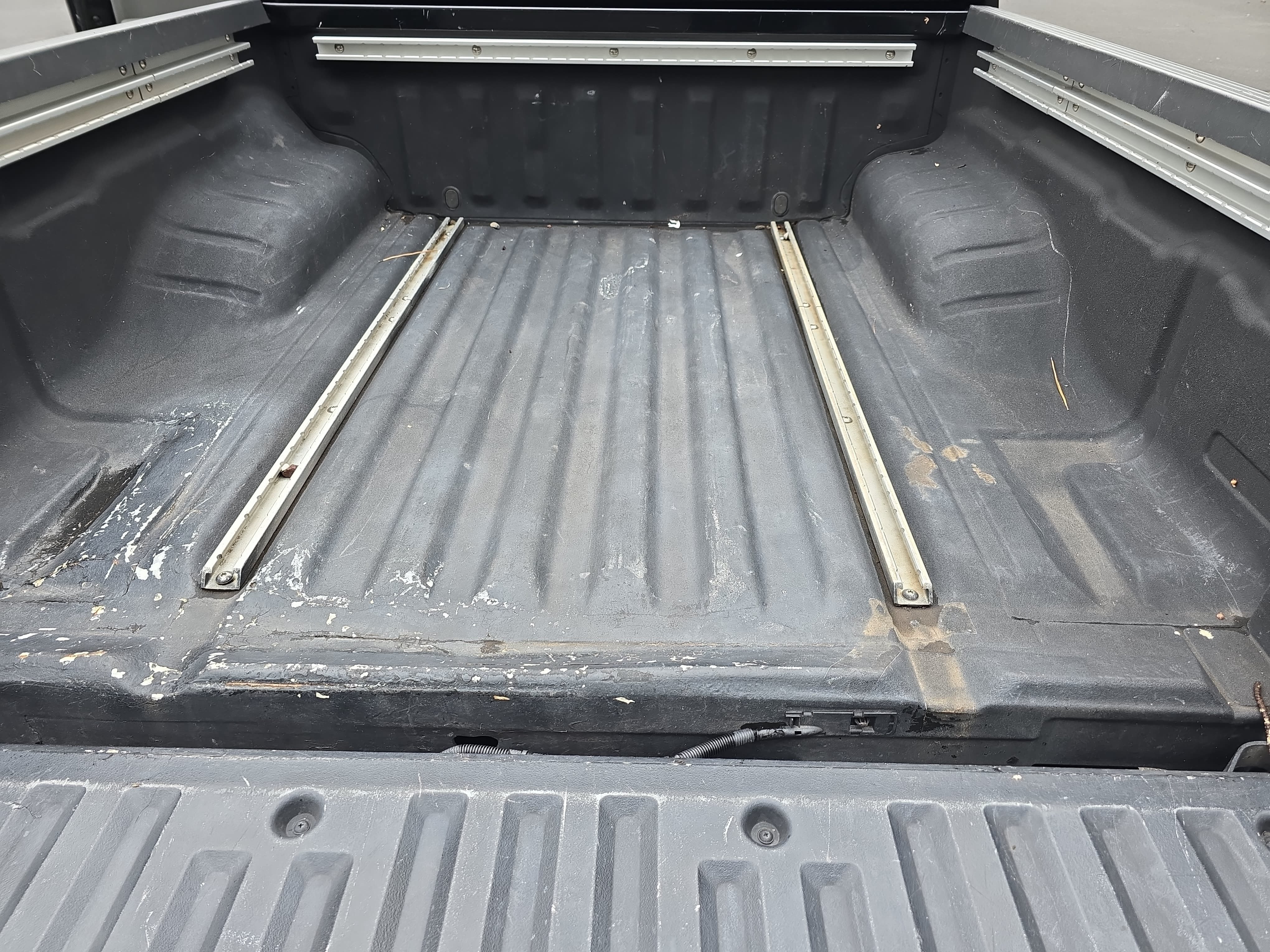 Used 2019 Nissan Frontier SL RWD image 12
