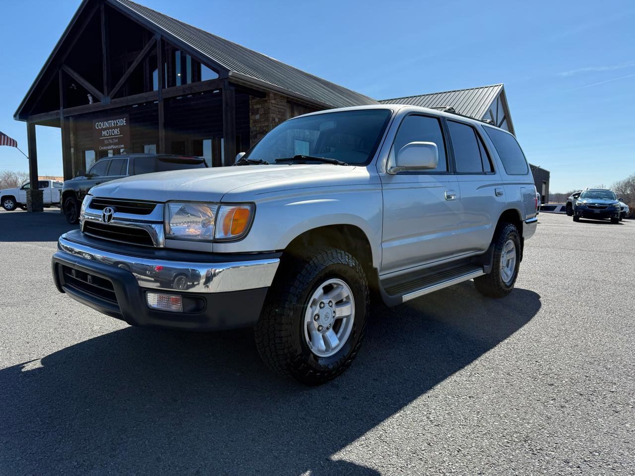Used 2002 Toyota 4Runner SR5 RWD image 2