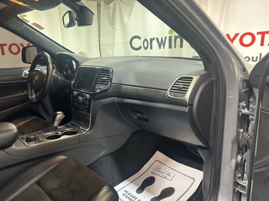 Used 2022 Jeep Grand Cherokee Laredo X AWD/4WD image 12