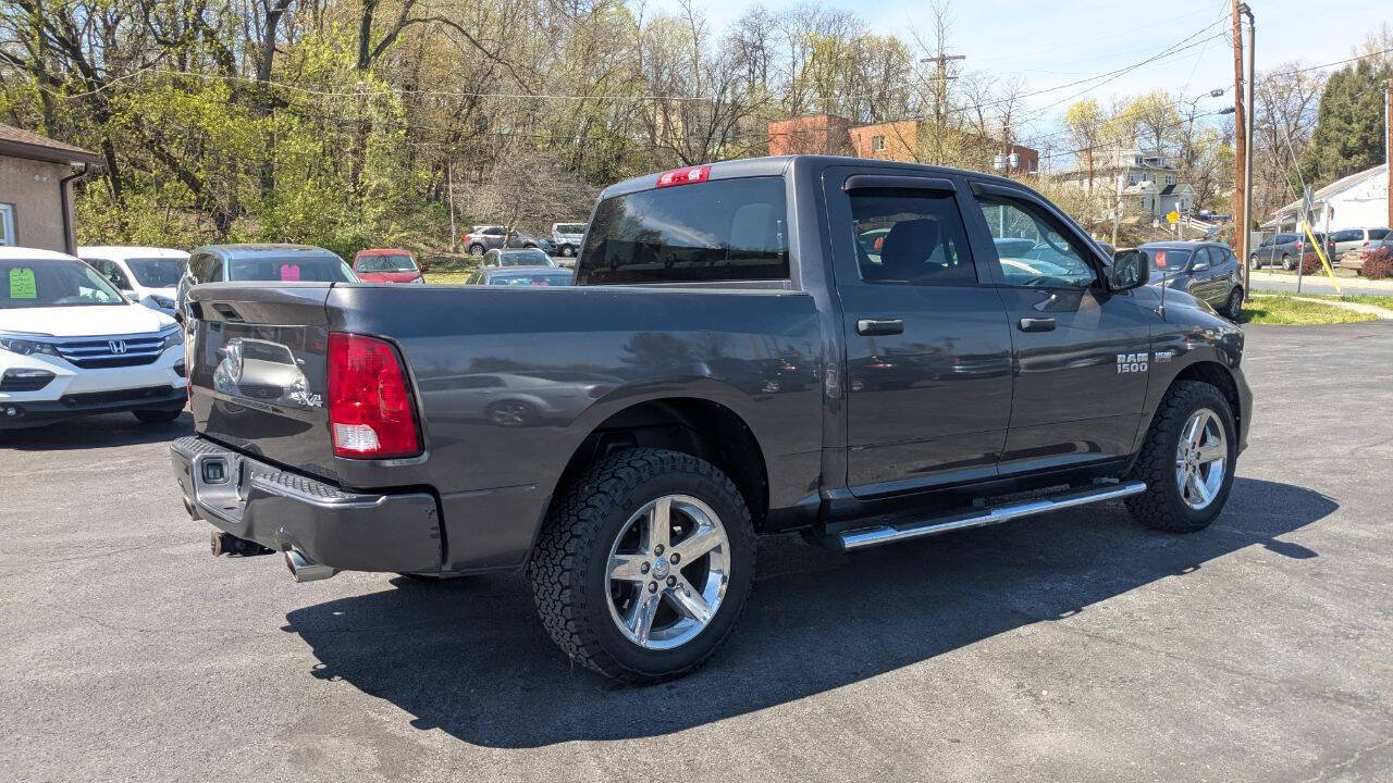 Used 2017 RAM 1500 Express AWD/4WD image 9