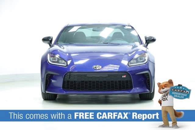Used 2023 Toyota GR86 RWD image 2