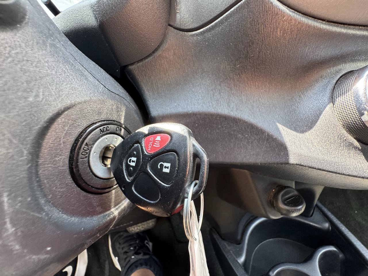 Used 2014 Toyota Yaris SE FWD image 21