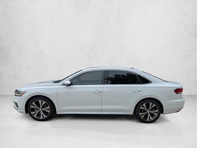 Used 2022 Volkswagen Passat 2.0T SE FWD image 8