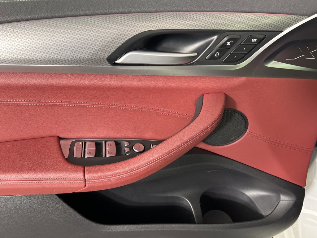 Used 2020 BMW X4 M40i w/ Executive Package image 17