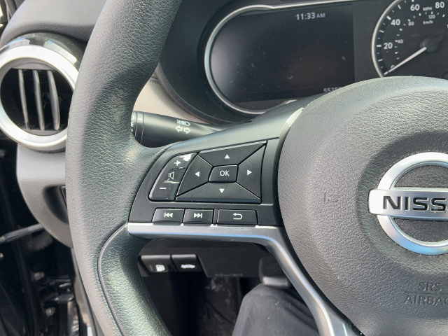 Used 2020 Nissan Versa SV FWD image 11