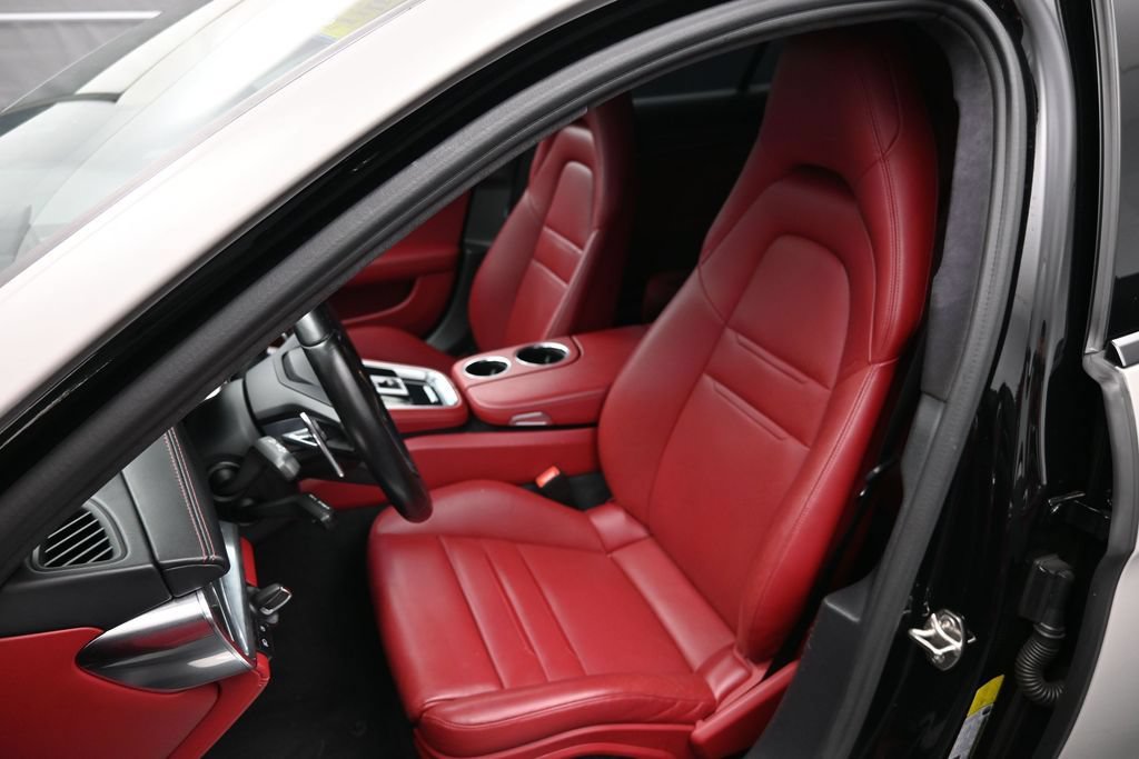 Certified 2022 Porsche Panamera Turbo S w/ Assistance Package AWD/4WD image 10