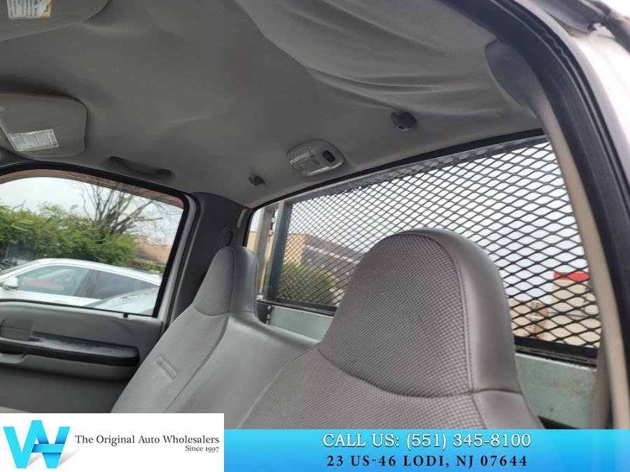 Used 2005 Ford F350 XL image 9