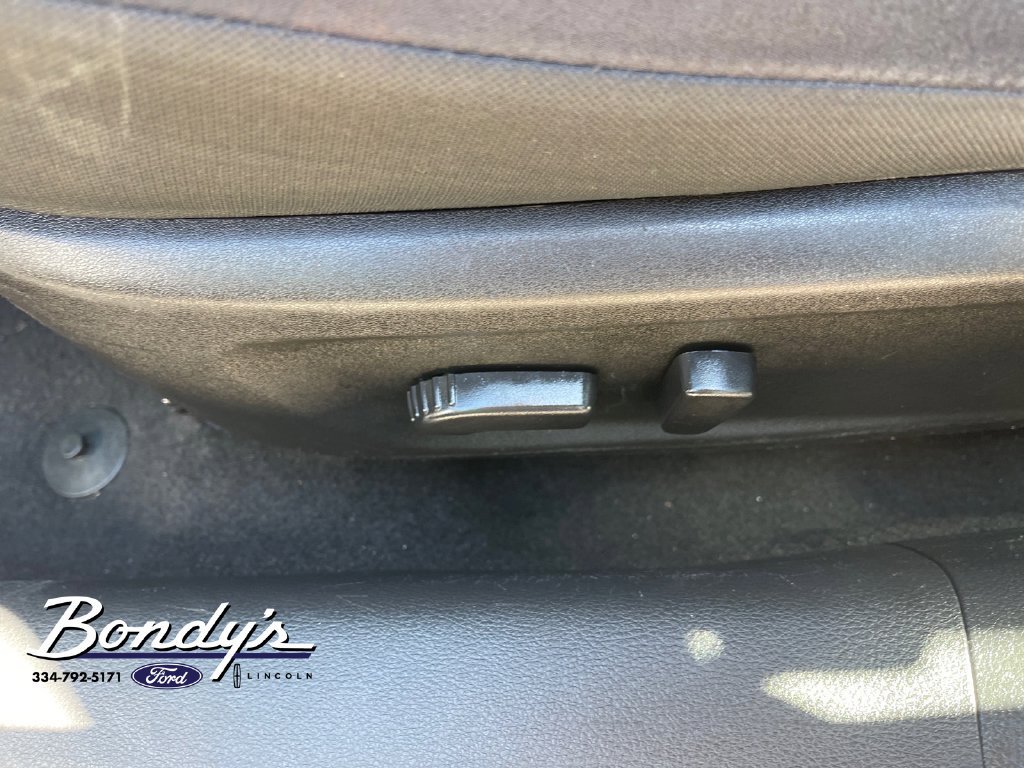 Used 2025 Nissan Altima 2.5 SV FWD image 9