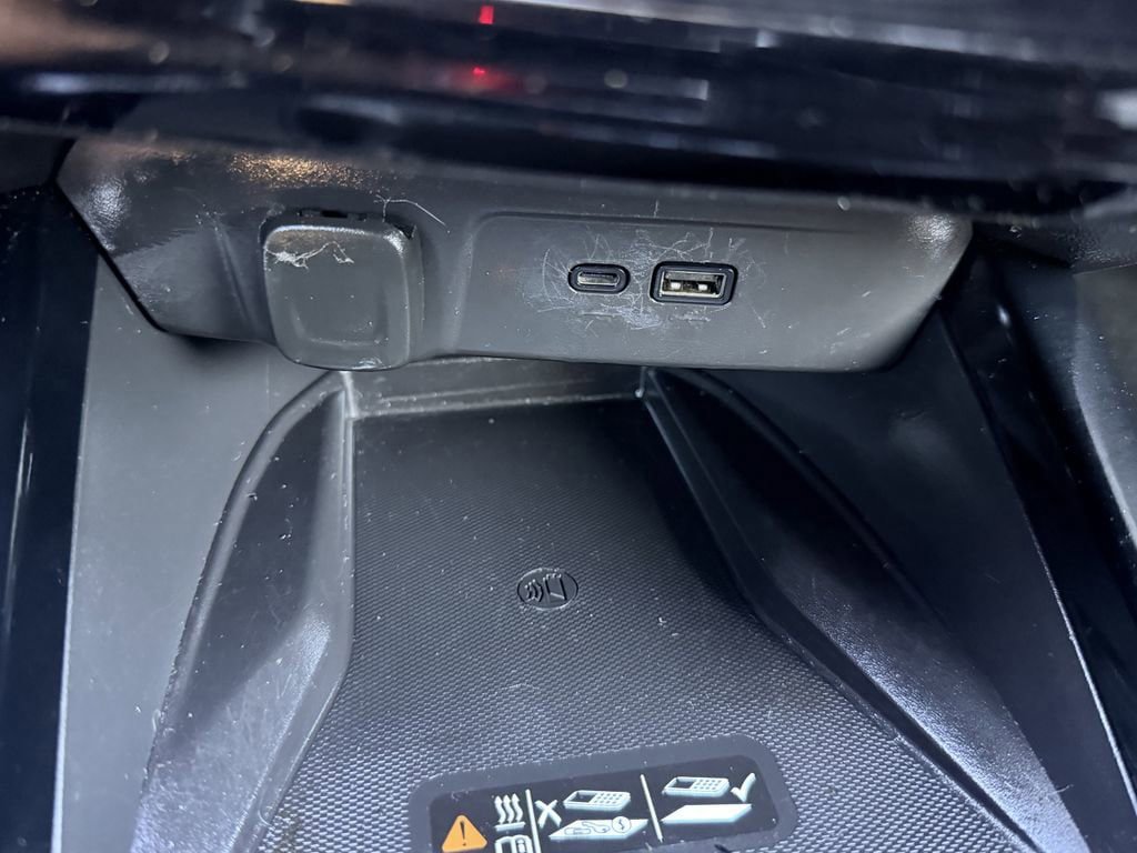 Certified 2024 Chevrolet Trax RS w/ Sunroof Package image 27