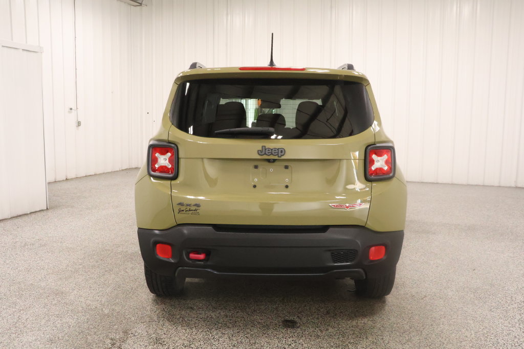Used 2015 Jeep Renegade Trailhawk AWD/4WD image 5