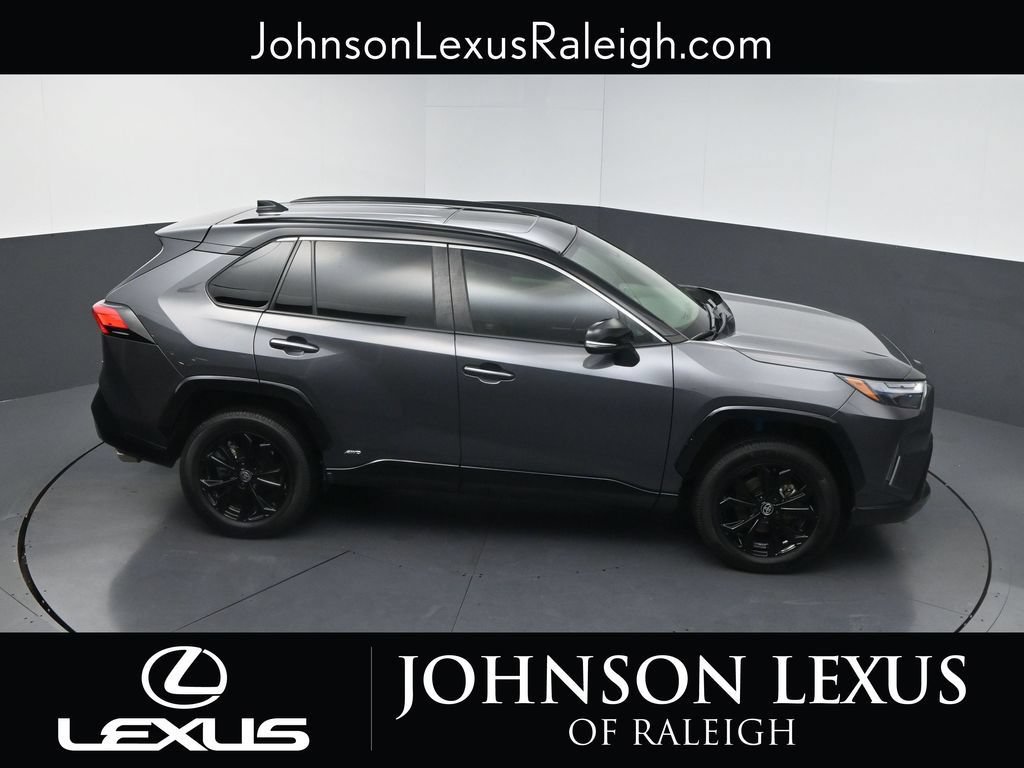 Used 2022 Toyota RAV4 XSE AWD/4WD image 28
