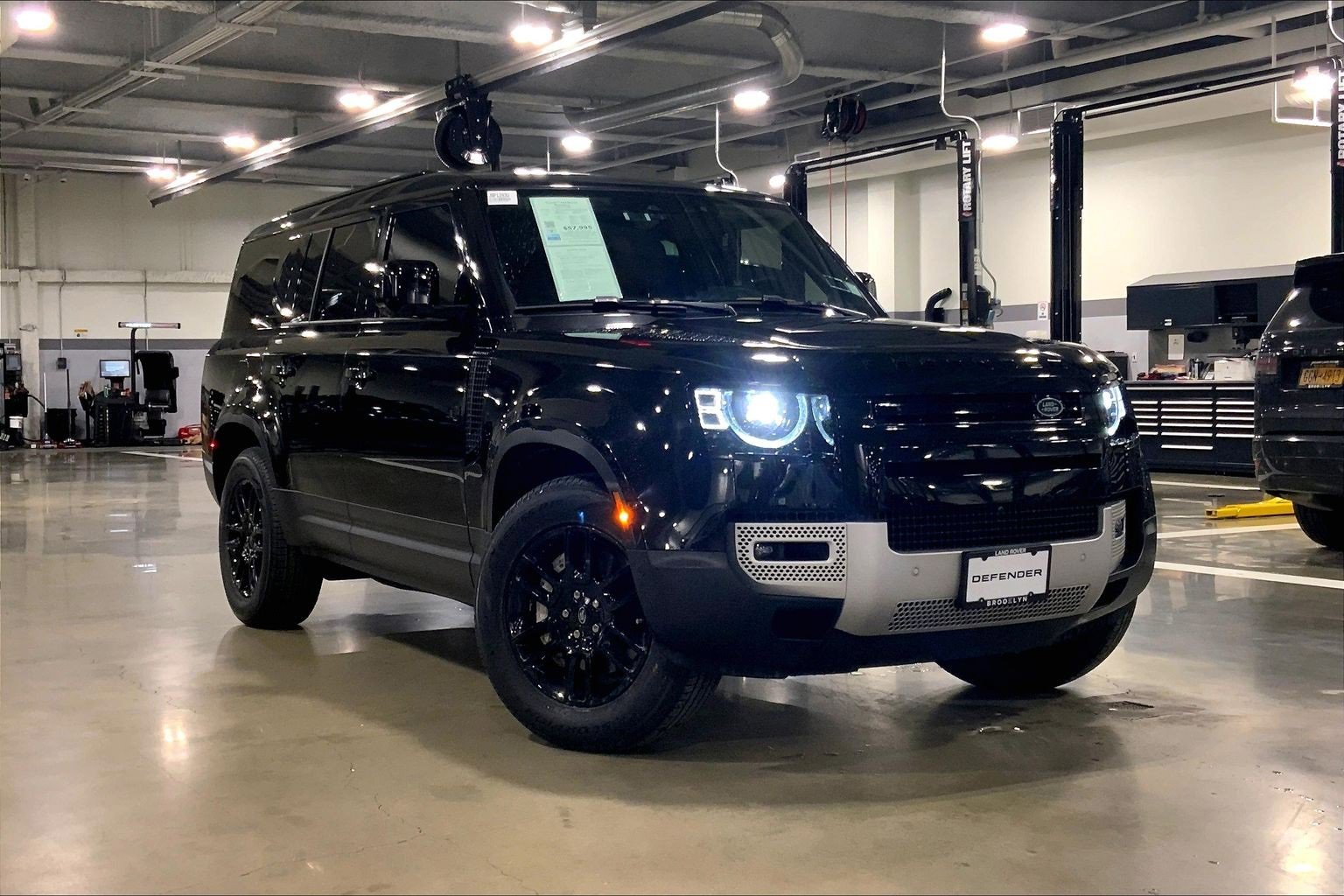 Used 2023 Land Rover Defender 130 S image 7