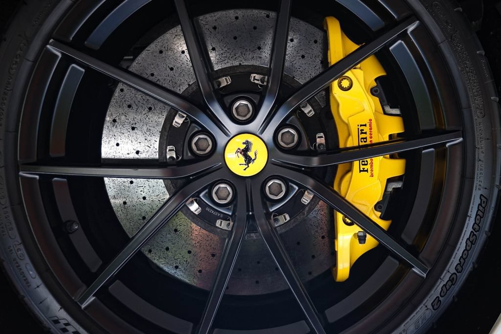 Certified 2019 Ferrari 488 Pista Coupe RWD image 14