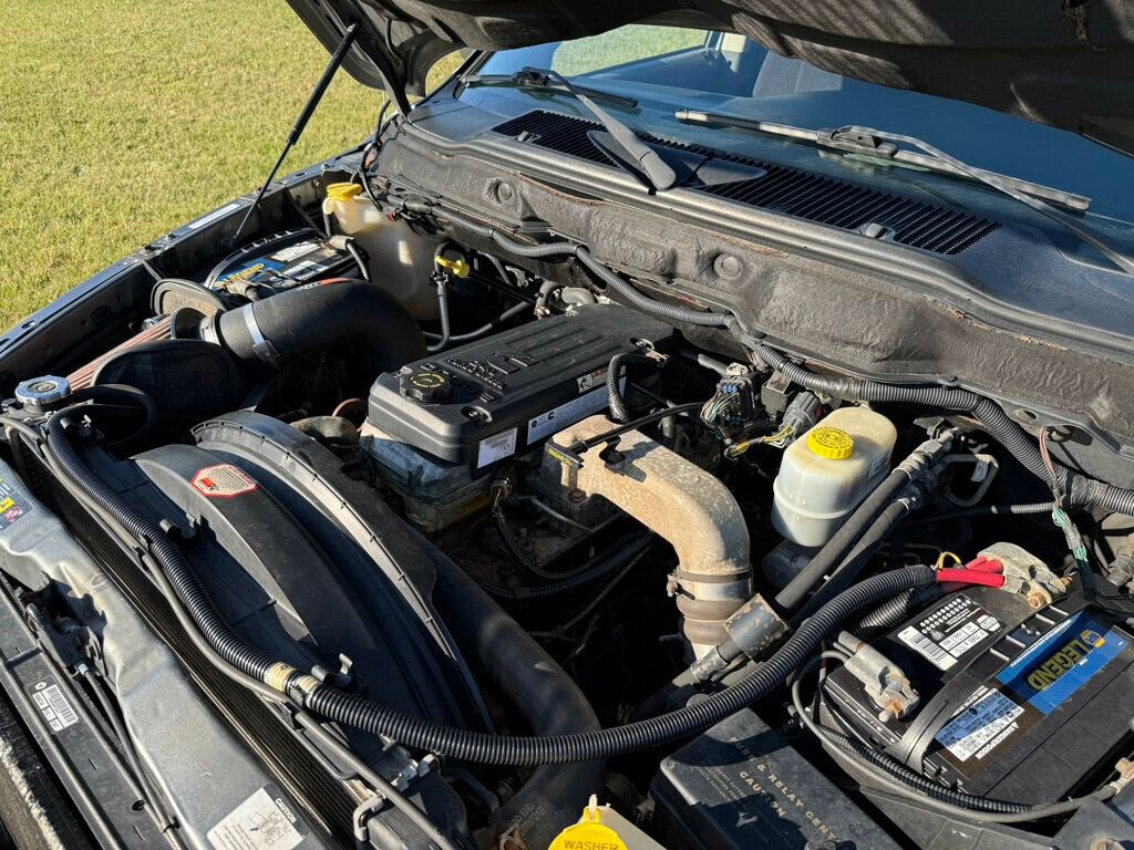 Used 2005 Dodge Ram 2500 Truck SLT image 18