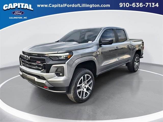 Used 2024 Chevrolet Colorado Z71 w/ Z71 Convenience Package 2