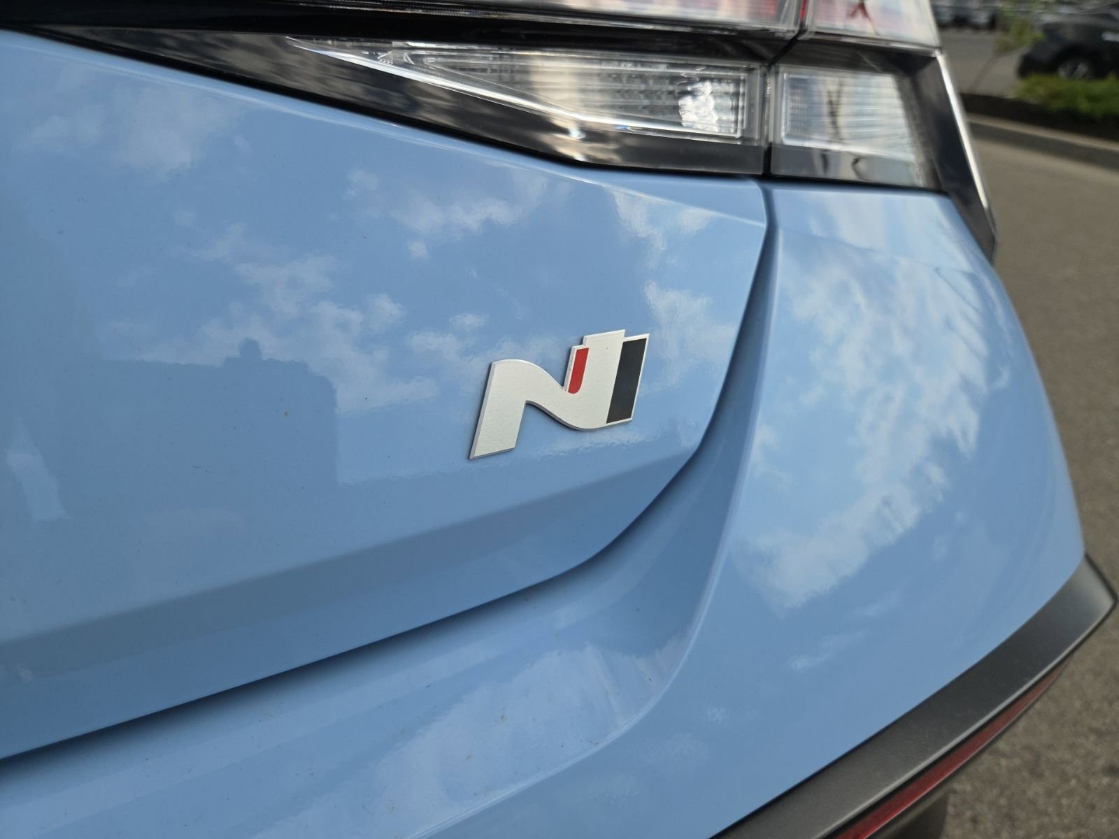 Used 2025 Hyundai Elantra N FWD image 11