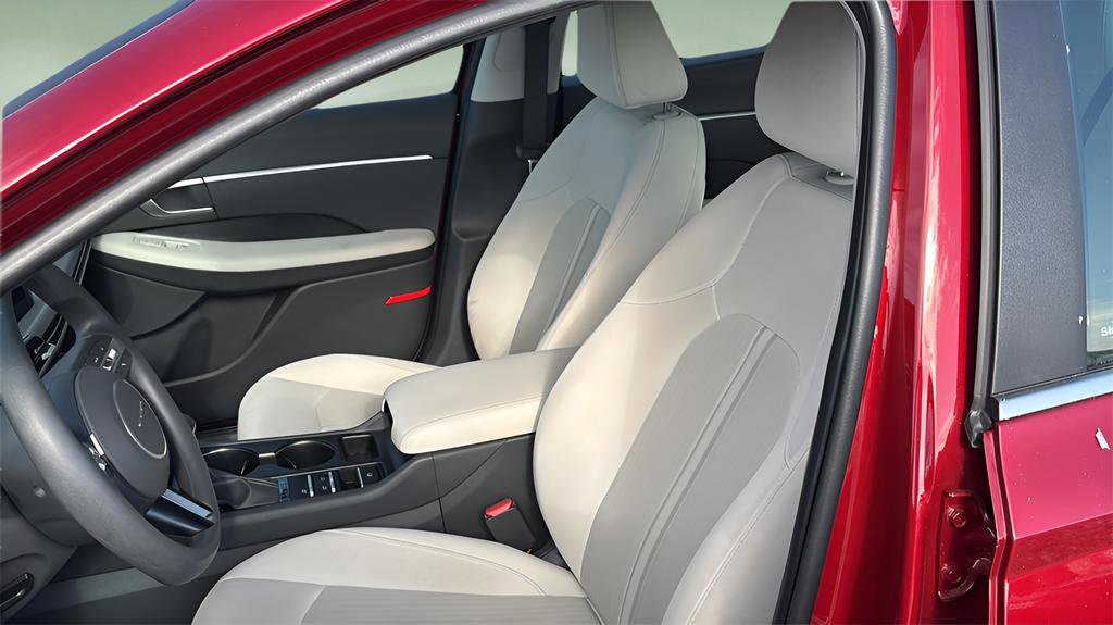 Certified 2025 Hyundai Sonata SE image 15