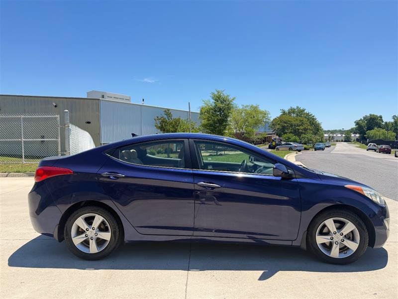 Used 2013 Hyundai Elantra GLS w/ Preferred Pkg FWD image 6