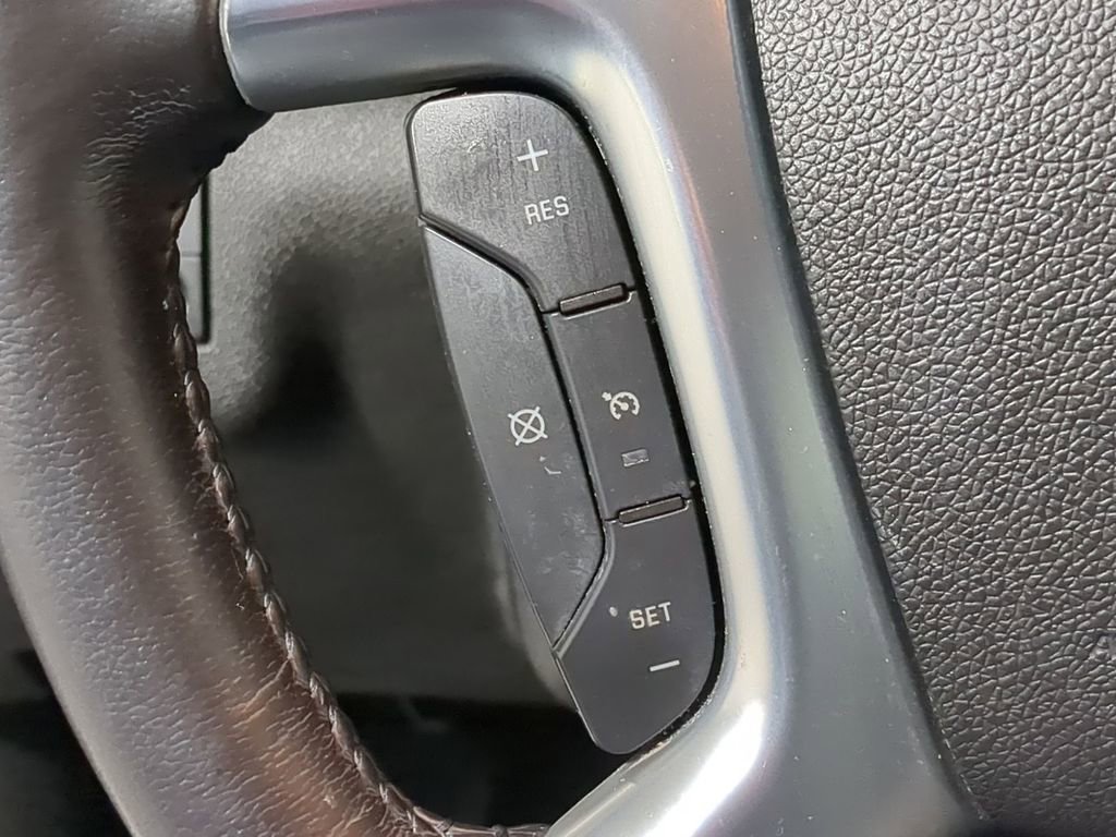 Used 2015 GMC Acadia SLE image 40