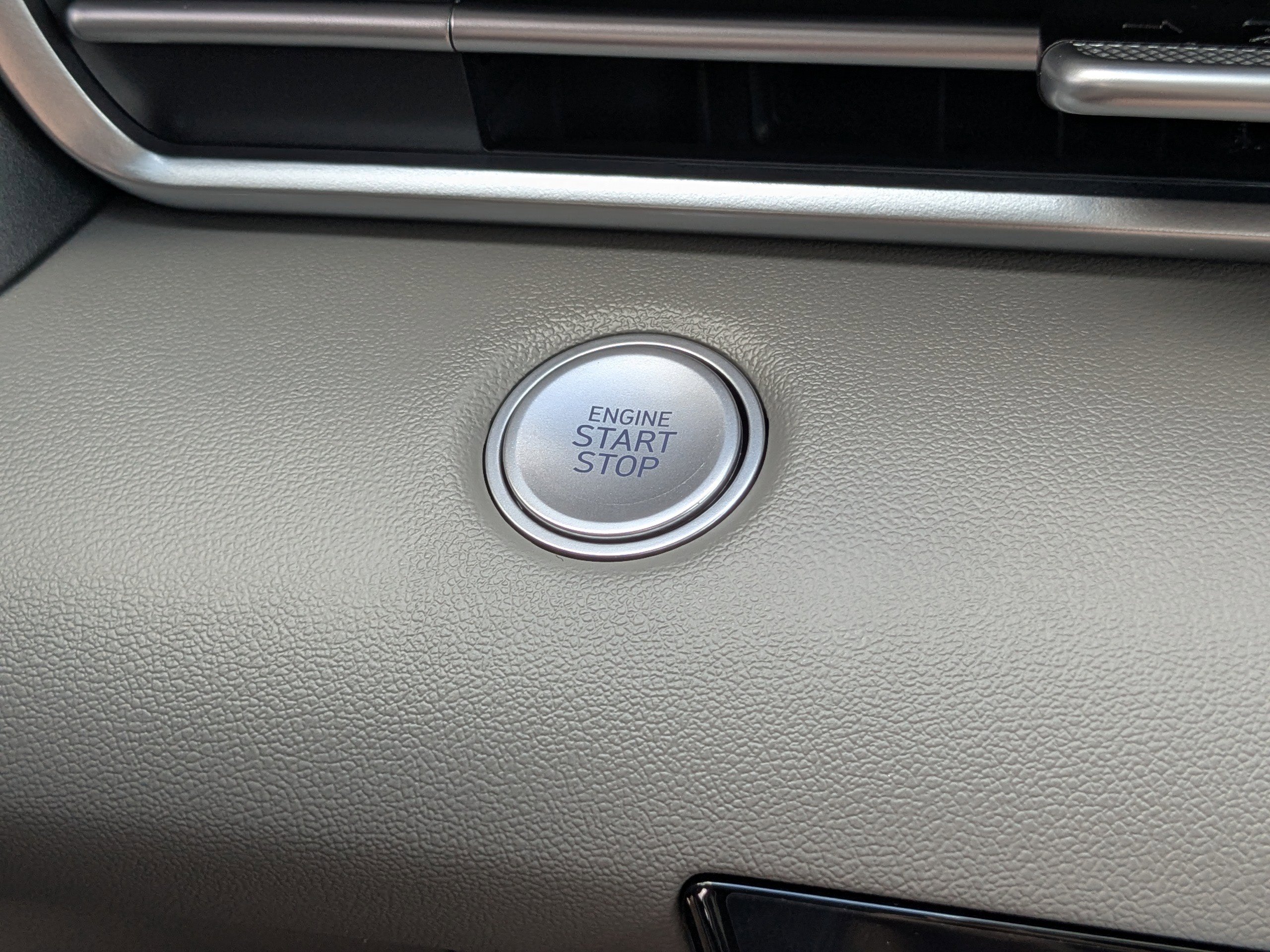 Used 2025 Hyundai Elantra Sport image 26