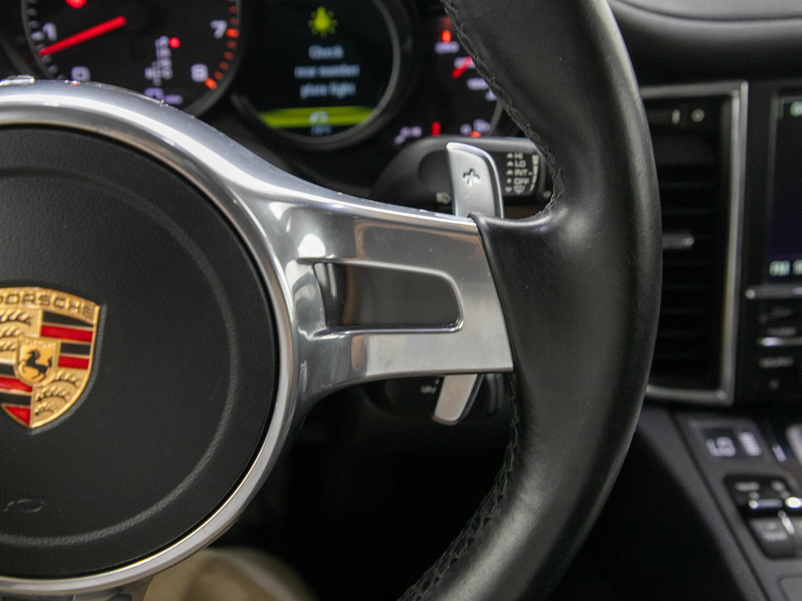 Used 2014 Porsche Panamera 4 w/ Bose Audio Package AWD/4WD image 27