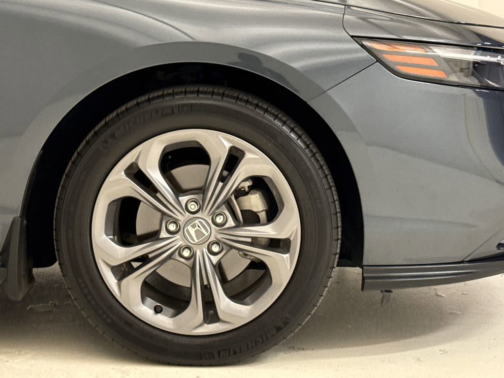 Certified 2024 Honda Accord EX image 6