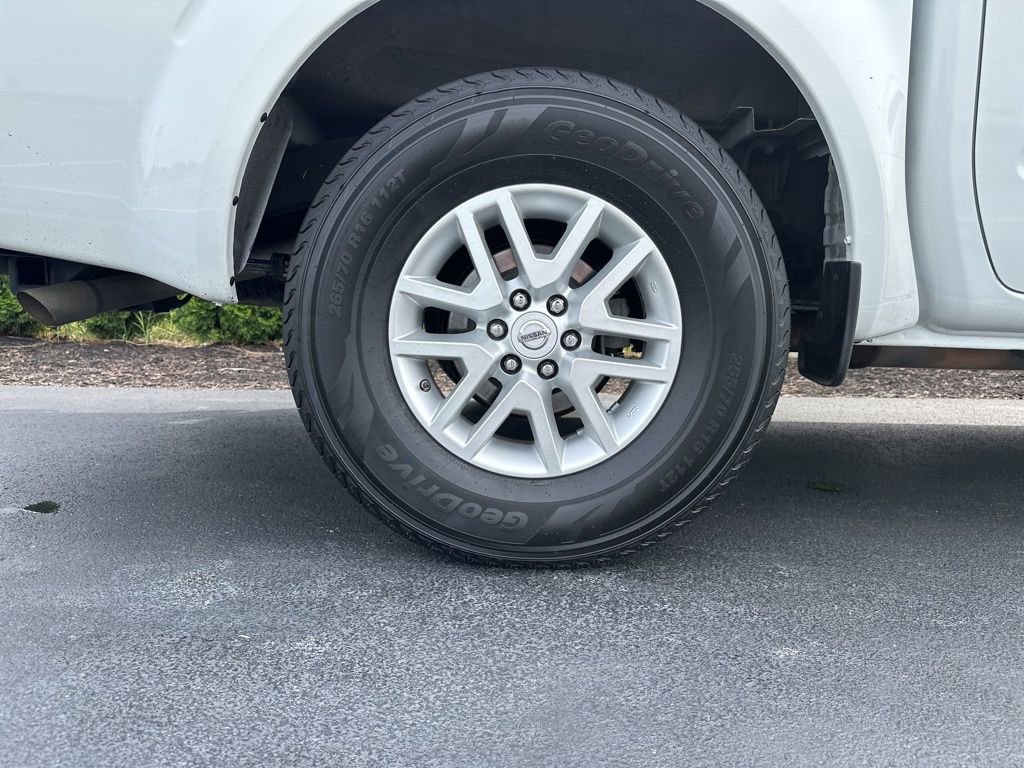 Used 2016 Nissan Frontier SV w/ SV Value Truck Package RWD image 32
