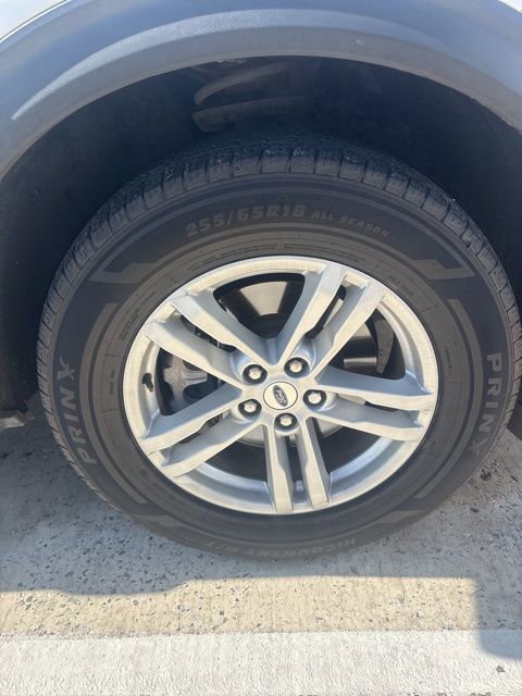 Used 2021 Ford Explorer XLT w/ Equipment Group 202A image 4