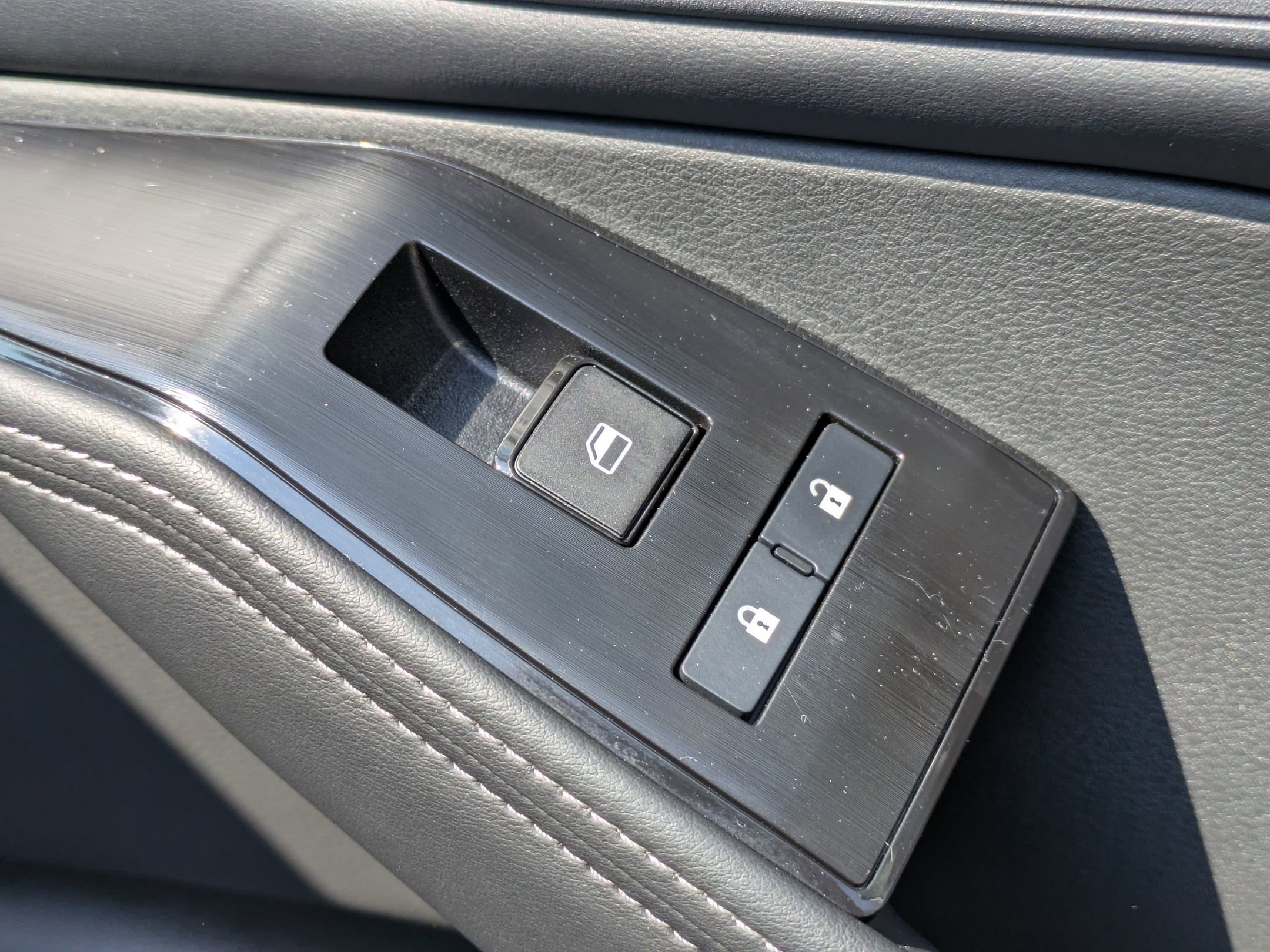 Used 2026 Nissan Rogue SV image 36