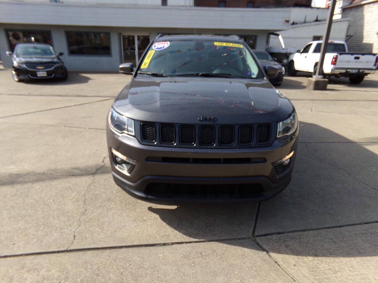 Used 2019 Jeep Compass Latitude AWD/4WD image 9
