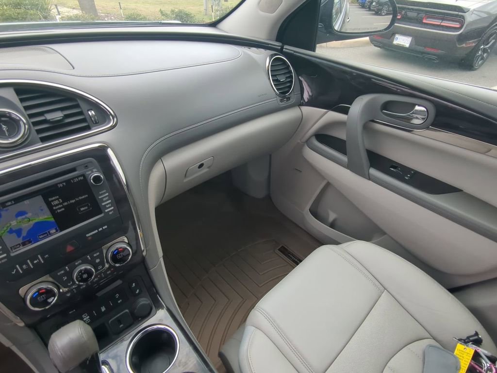 Used 2017 Buick Enclave Leather image 17