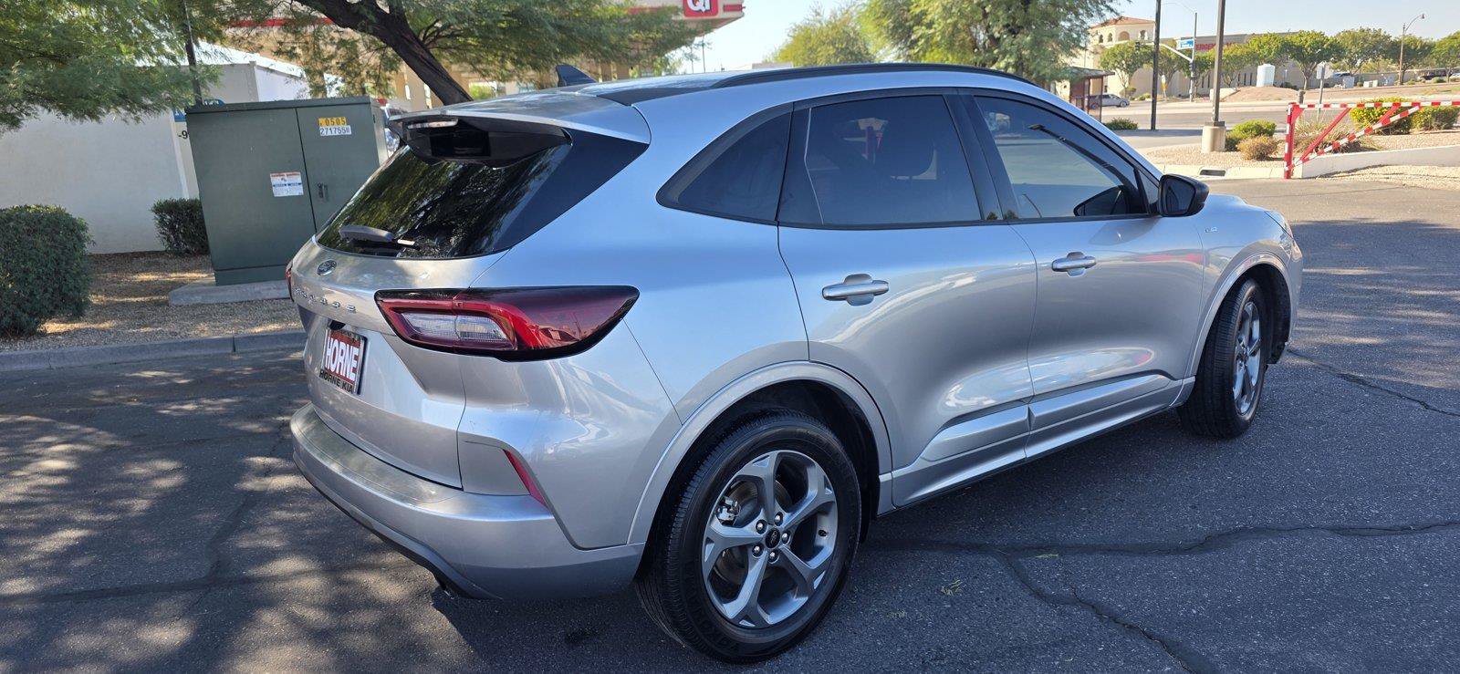 Used 2023 Ford Escape ST-Line FWD image 5