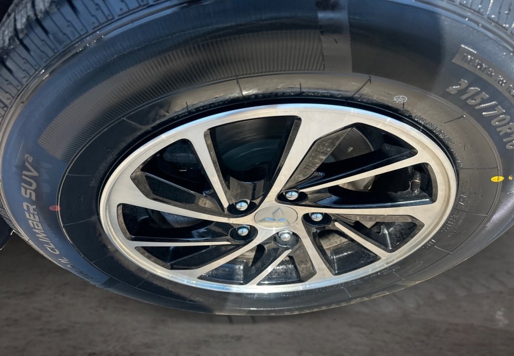 Used 2024 Mitsubishi Eclipse Cross ES AWD/4WD image 20