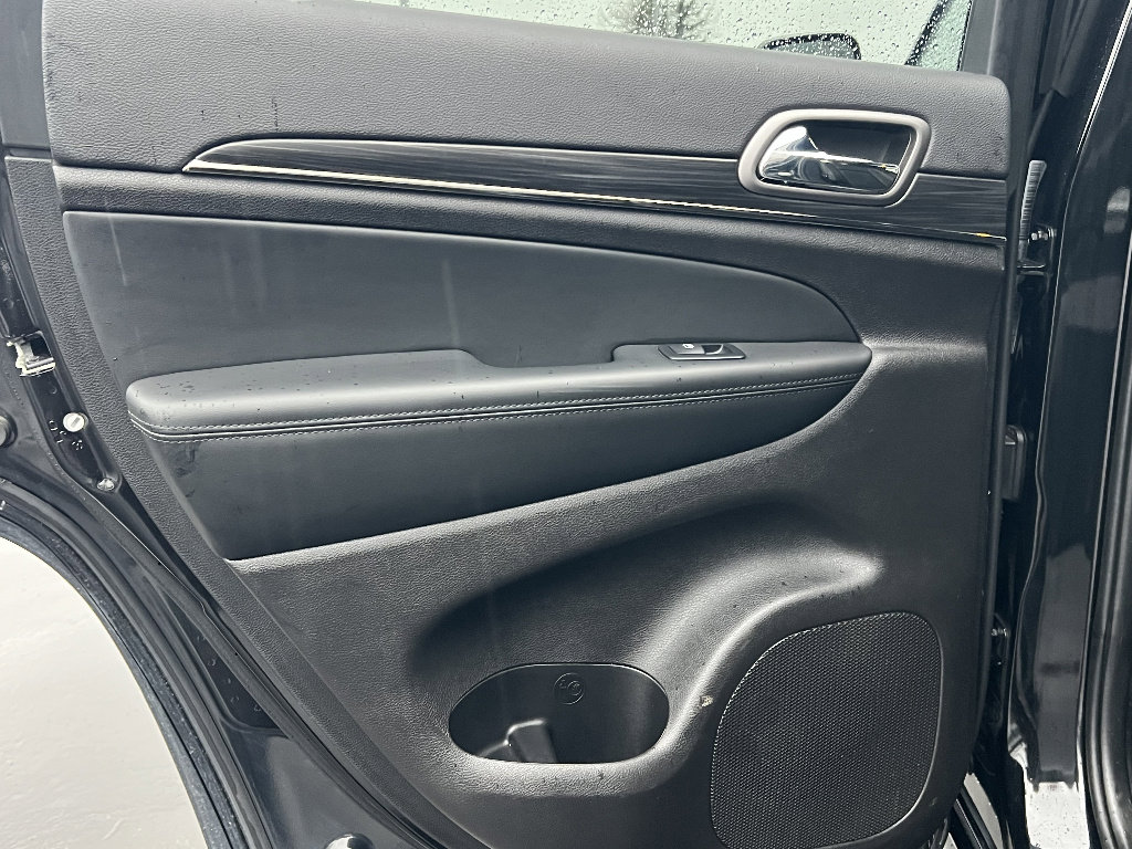 Used 2021 Jeep Grand Cherokee Limited X image 32