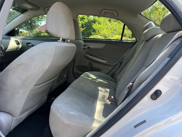 Used 2010 Toyota Corolla LE w/ All Weather Guard Pkg FWD image 15