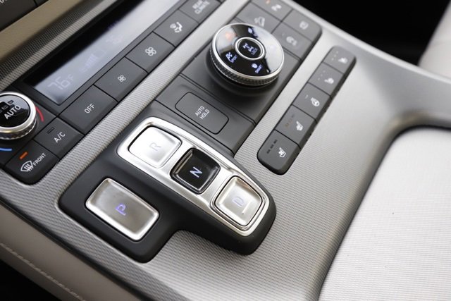 Certified 2025 Hyundai Palisade Limited image 33