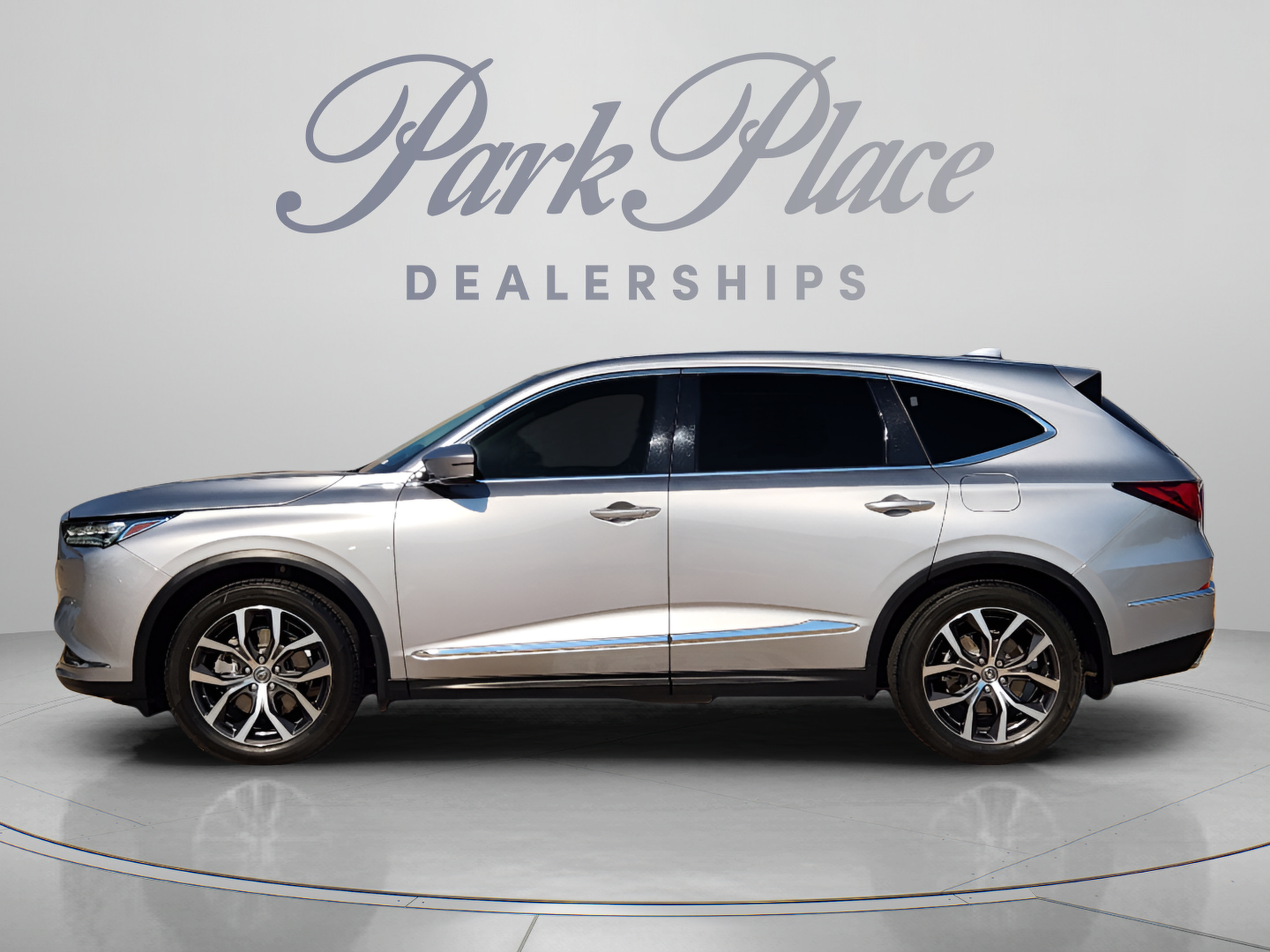 Used 2022 Acura MDX w/ Technology Package AWD/4WD image 2