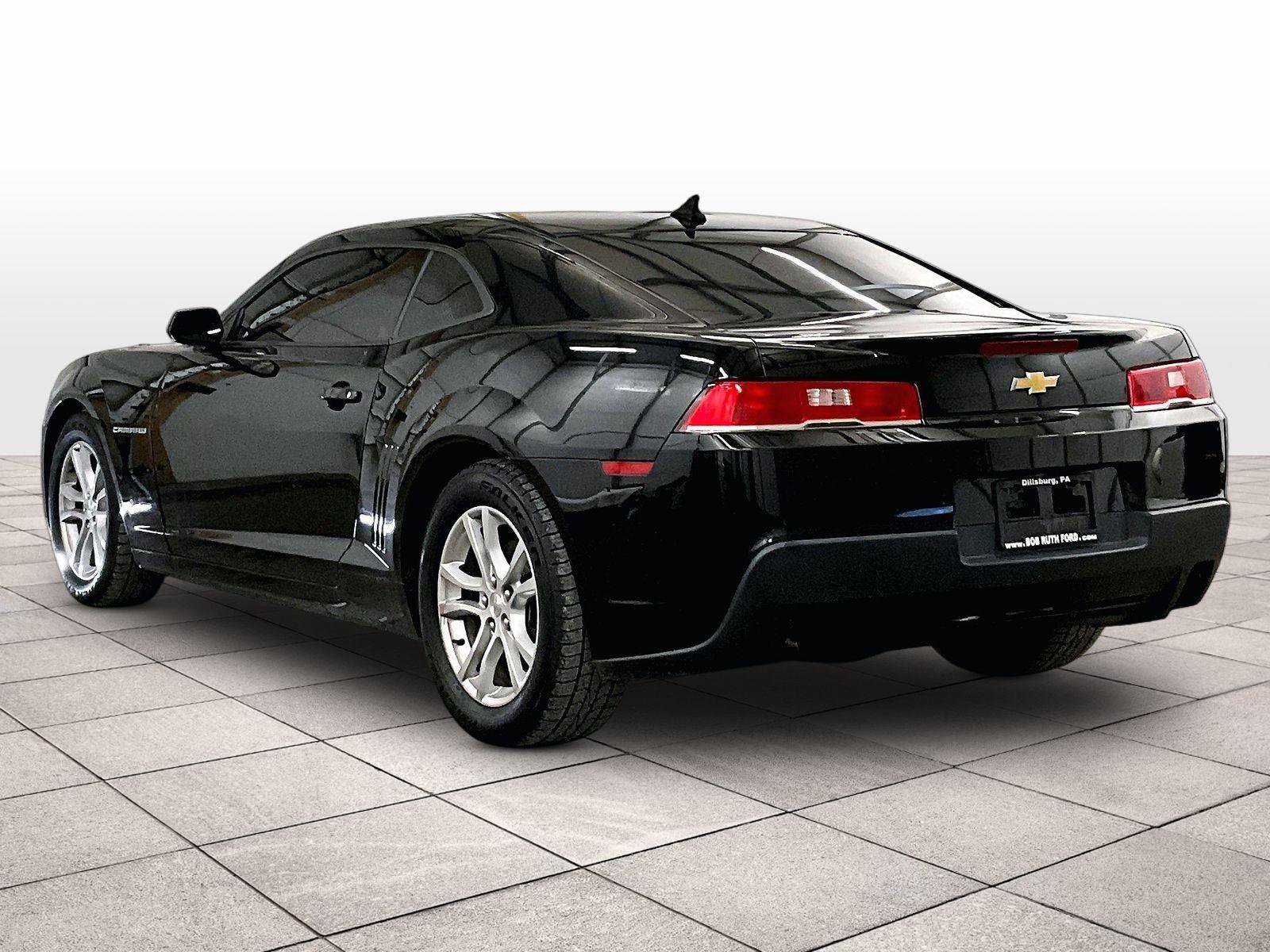 Used 2015 Chevrolet Camaro LS RWD image 11
