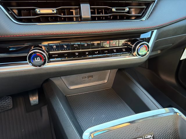 New 2027 Chevrolet Equinox RS w/ Convenience Package III FWD image 26
