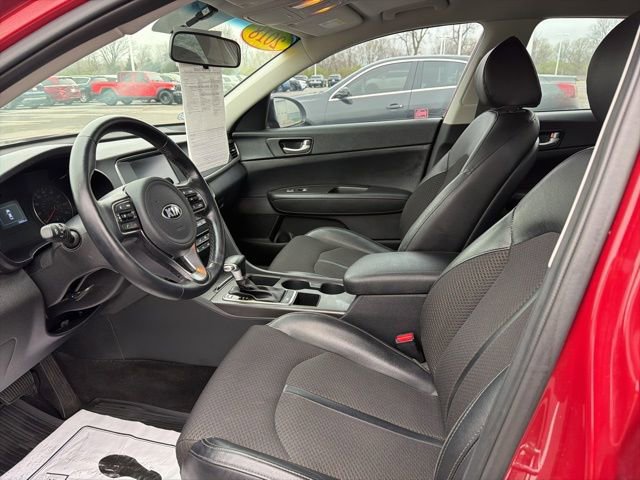 Used 2018 Kia Optima S image 9