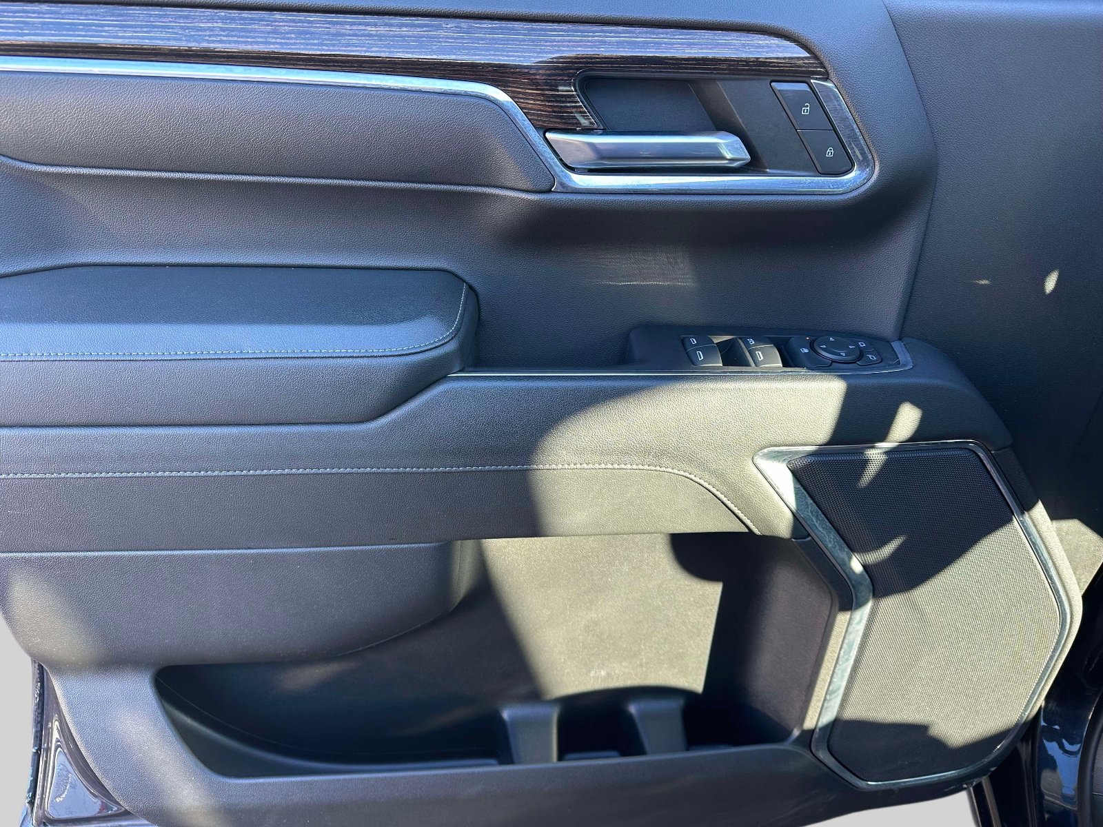 Used 2024 GMC Sierra 1500 Elevation image 16