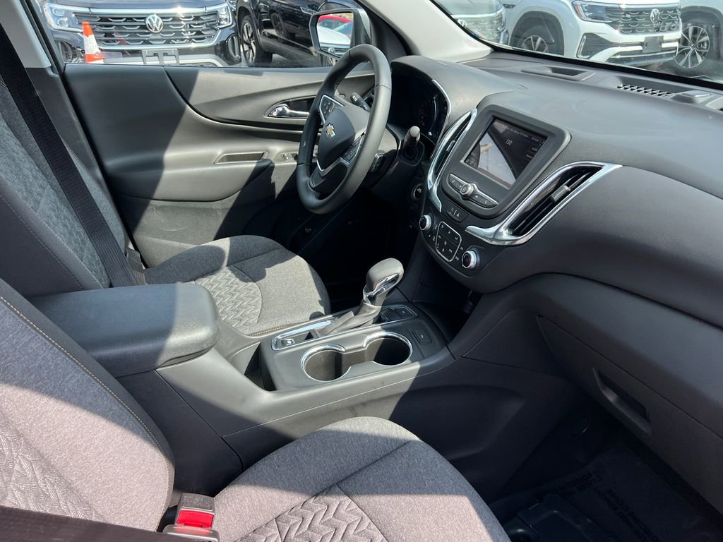 Used 2023 Chevrolet Equinox LT AWD/4WD image 12
