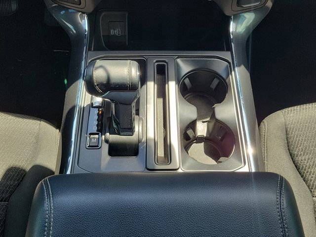 Certified 2022 Ford F150 XLT w/ Equipment Group 302A High image 14