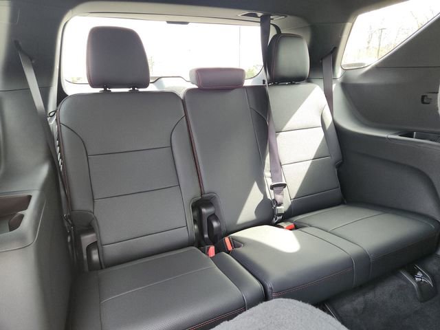 Used 2024 Chevrolet Traverse RS image 18